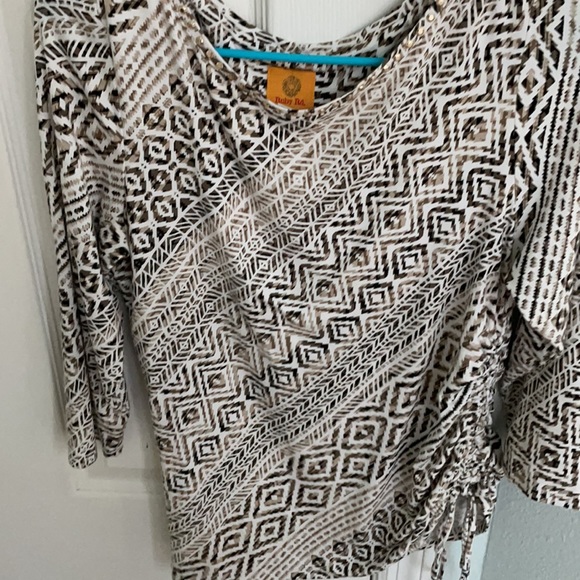 Ruby Rd. Top. Size small. - Picture 3 of 6